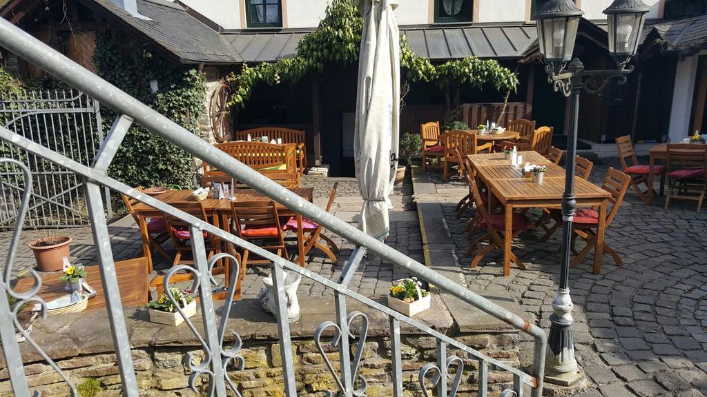 Готель Altes Bierhaus Arzbach Екстер'єр фото